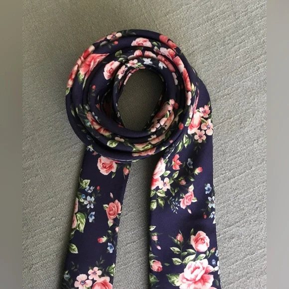 Express Silk Floral Tie - Picture 3 of 4
